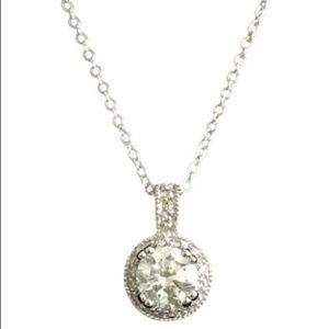 Premier designs Laura necklace